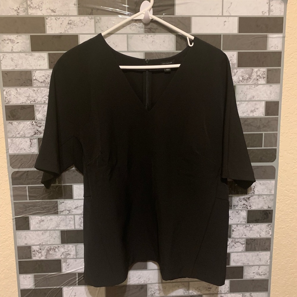 ANN TAYLOR BLACK TOP